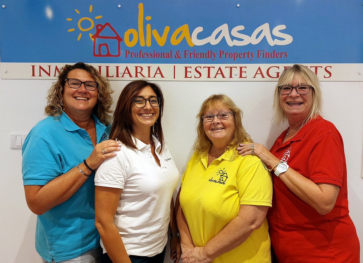 Oliva Casas team