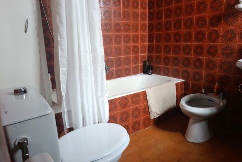 2548 bathroom