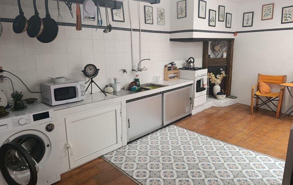 2548 kitchen