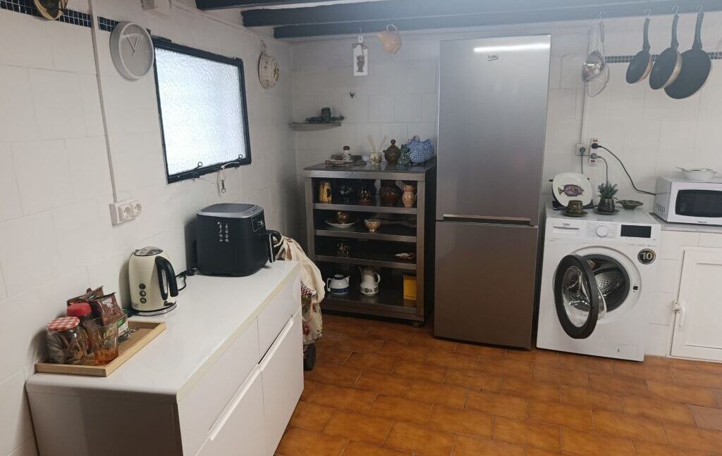 2548 kitchen 2