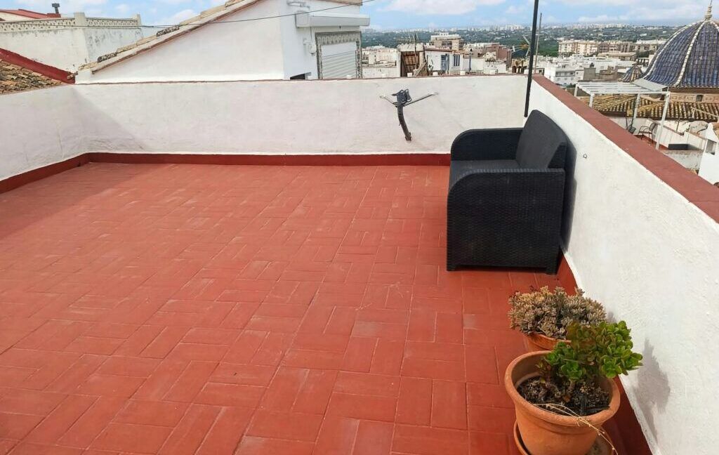 2549 Roof terrace