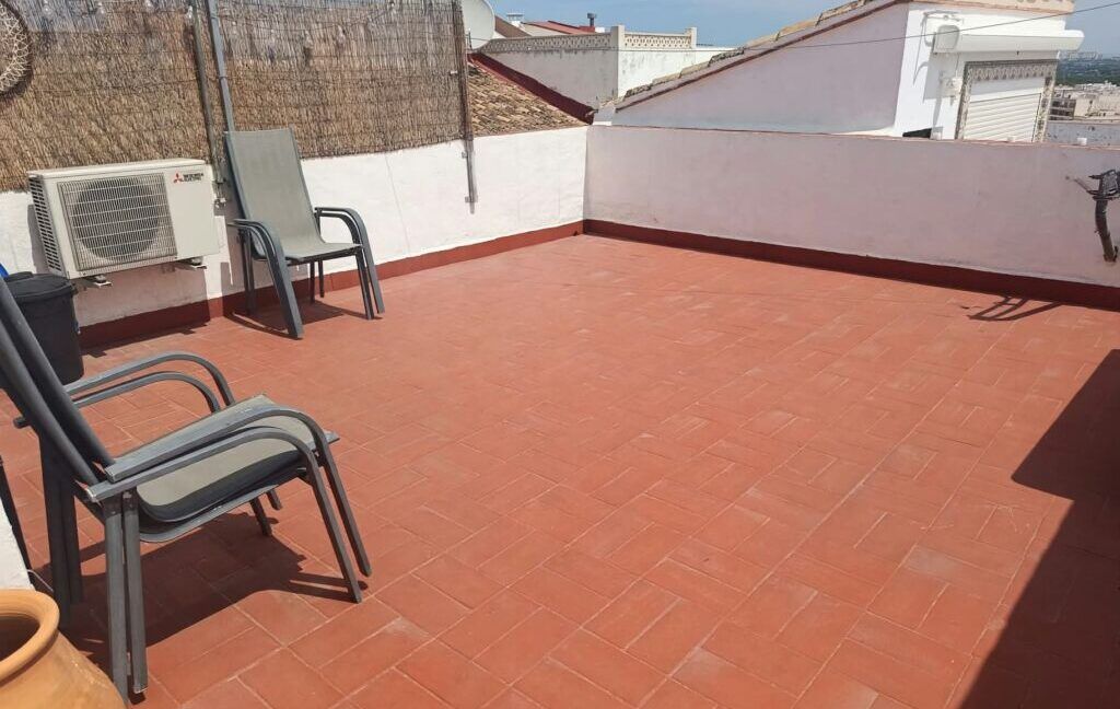 2549 roof terrace 1