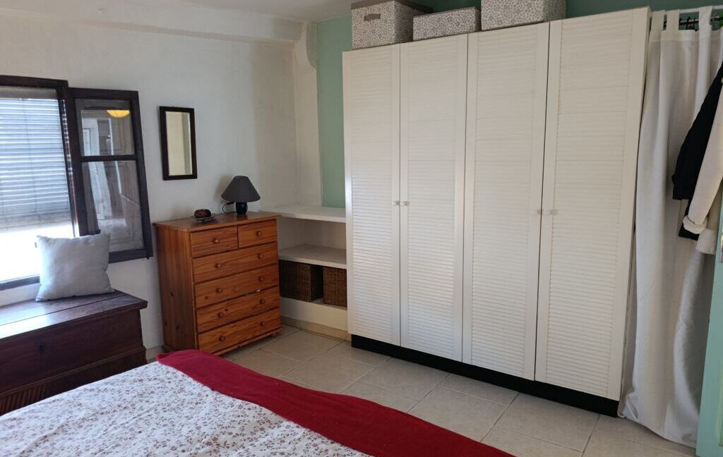 2551 bedroom