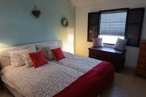 2551 bedroom1