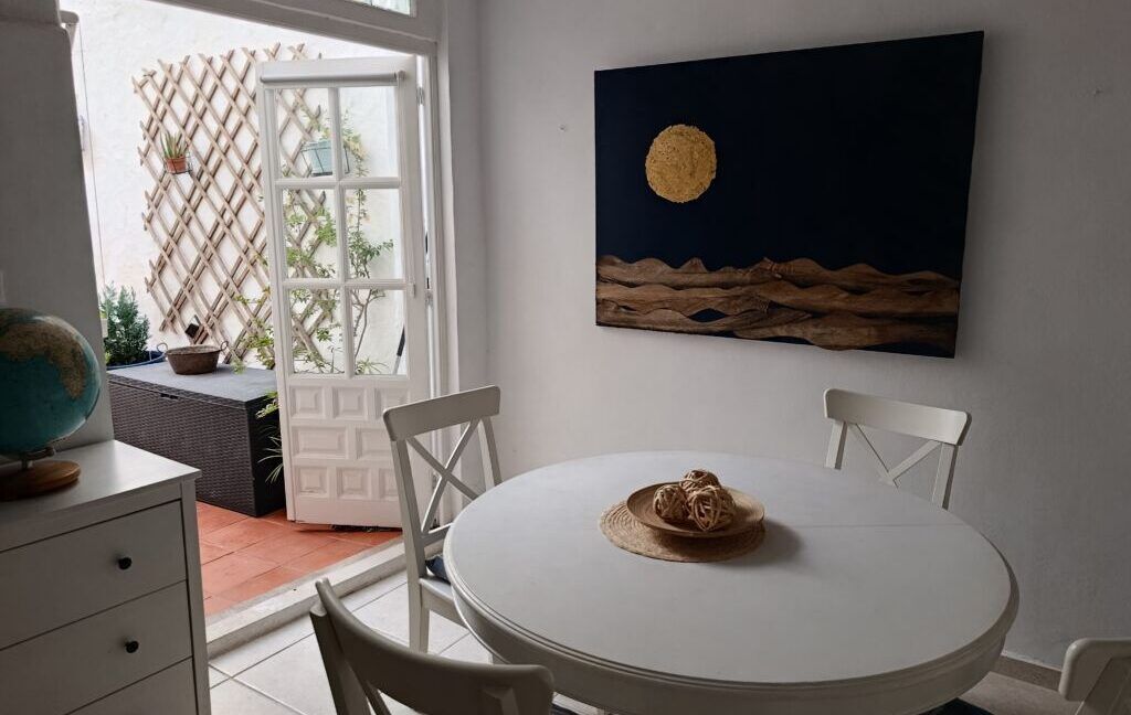 2551 dining