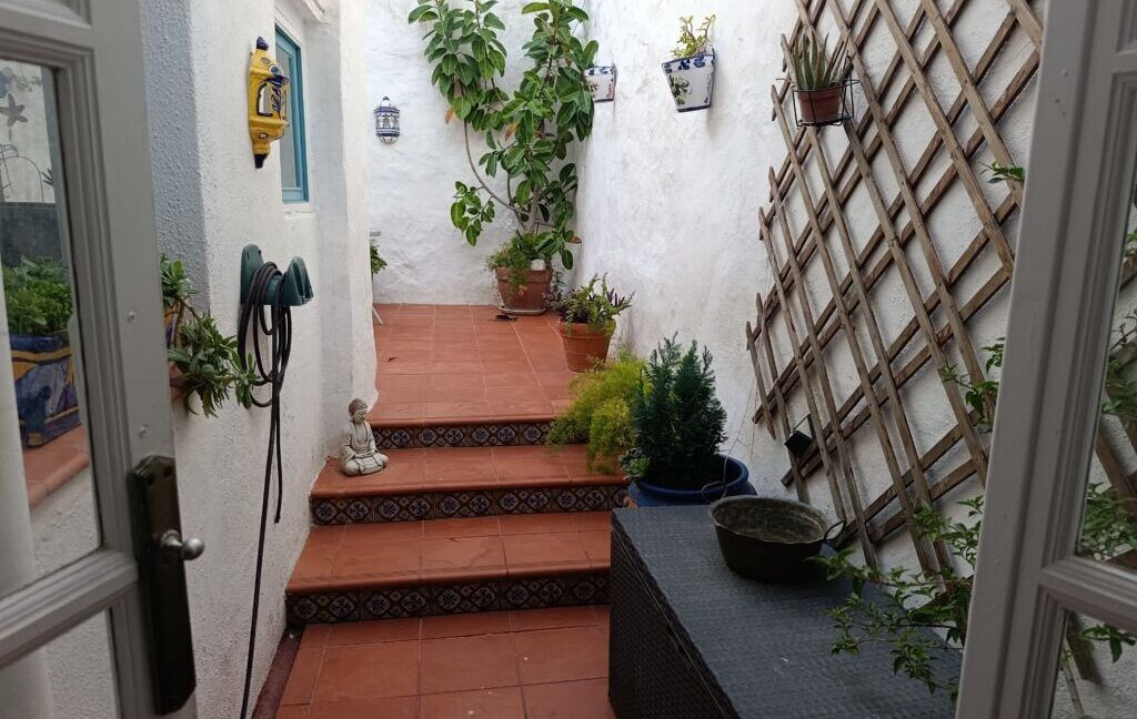 2551 patio access